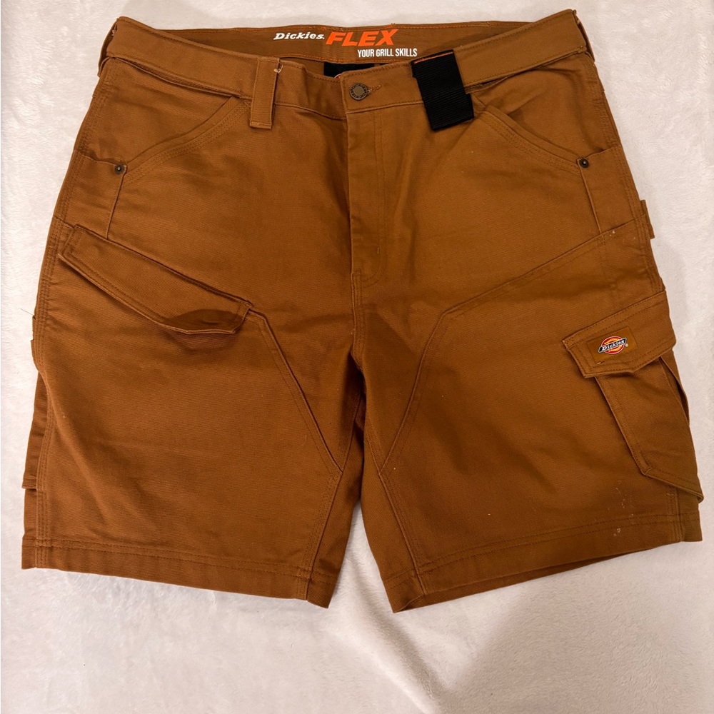 Dickies Men's Tan Cargo Shorts
